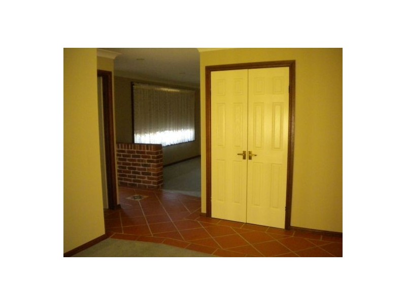 4 Wignell Place, Mount Annan NSW 2567