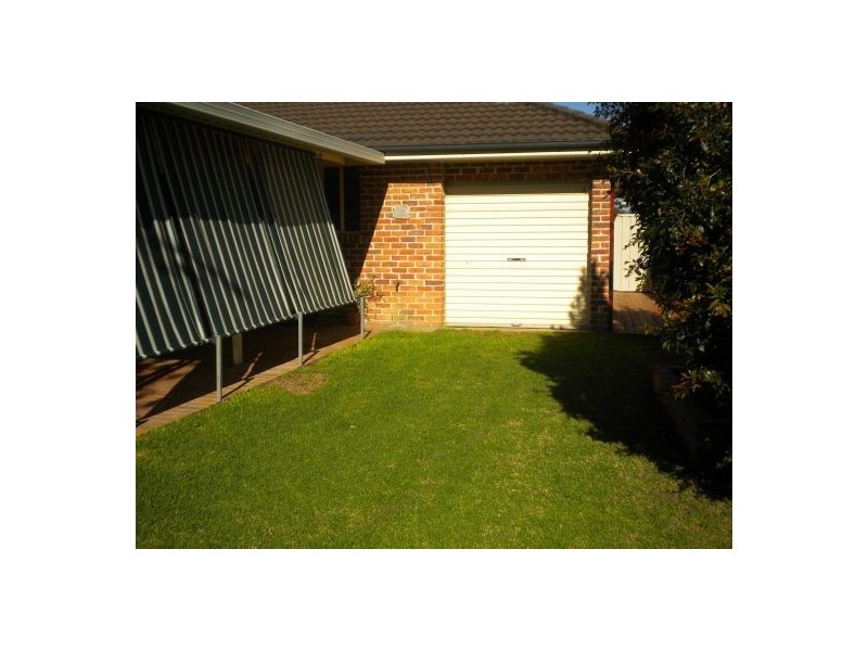 4 Wignell Place, Mount Annan NSW 2567