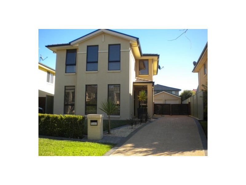 15 Lakeland Ave, Harrington Park NSW 2567