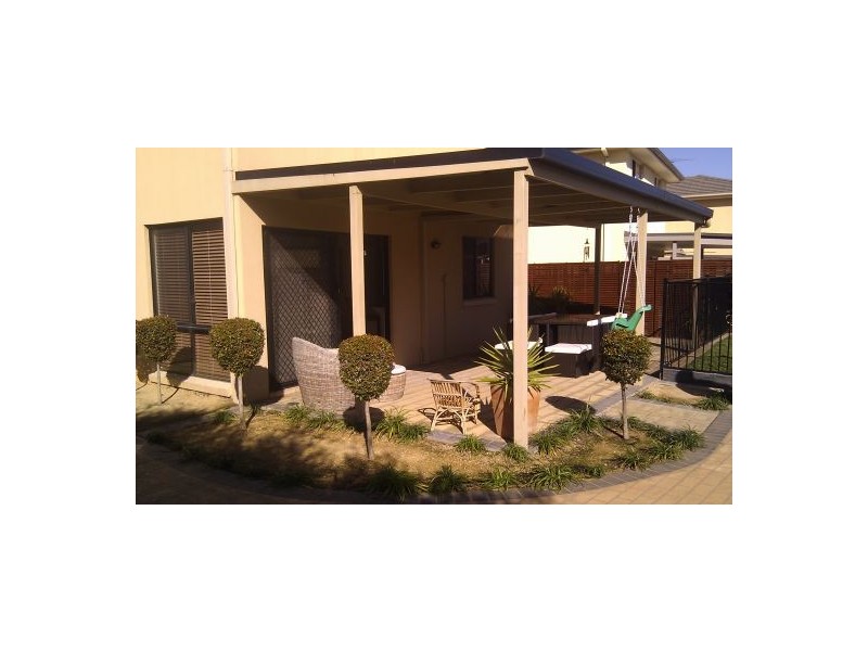 15 Lakeland Ave, Harrington Park NSW 2567