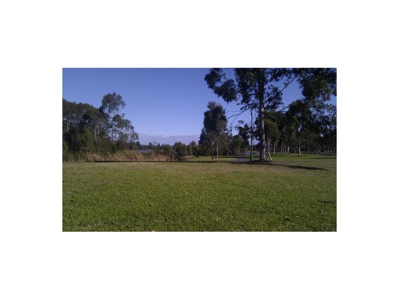 15 Lakeland Ave, Harrington Park NSW 2567