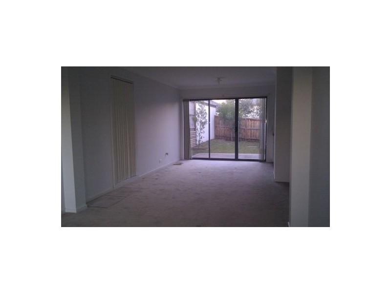 19 Maran Street, Spring Farm NSW 2570