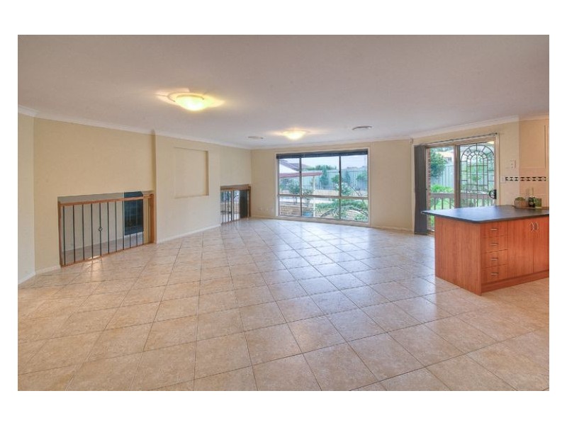 6 Bottlebrush Street, Mount Annan NSW 2567
