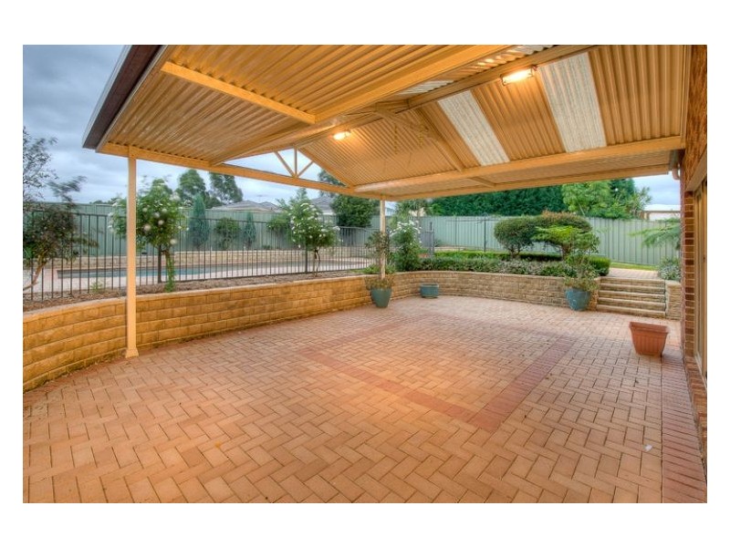 6 Bottlebrush Street, Mount Annan NSW 2567