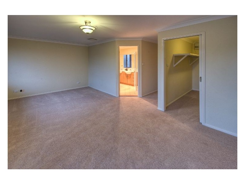 6 Bottlebrush Street, Mount Annan NSW 2567