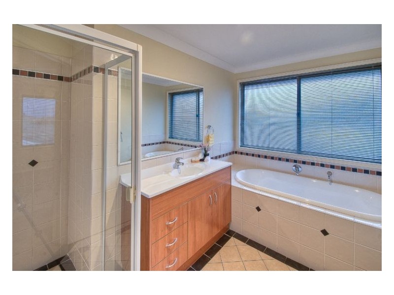6 Bottlebrush Street, Mount Annan NSW 2567