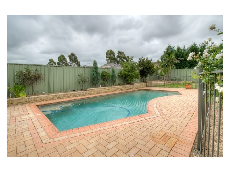 6 Bottlebrush Street, Mount Annan NSW 2567