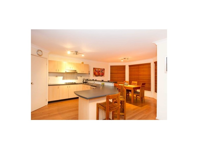 10 Quarters Place, Currans Hill NSW 2567