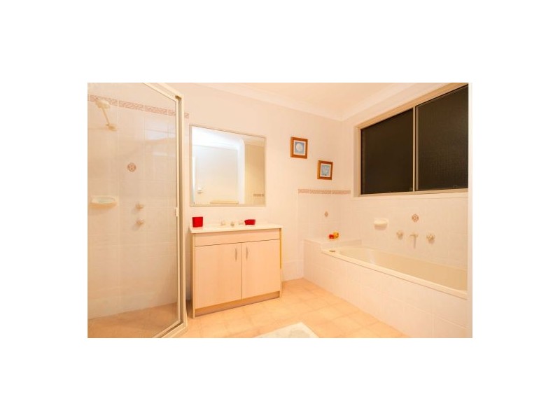 10 Quarters Place, Currans Hill NSW 2567