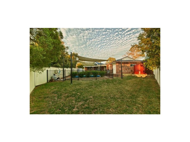 12 Merriman Close, Elderslie NSW 2570