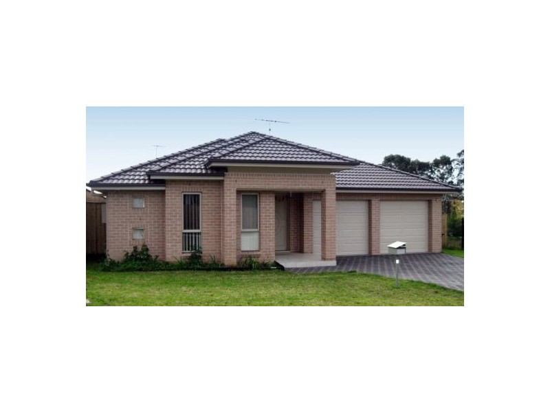 6 Folkes street, Elderslie NSW 2570
