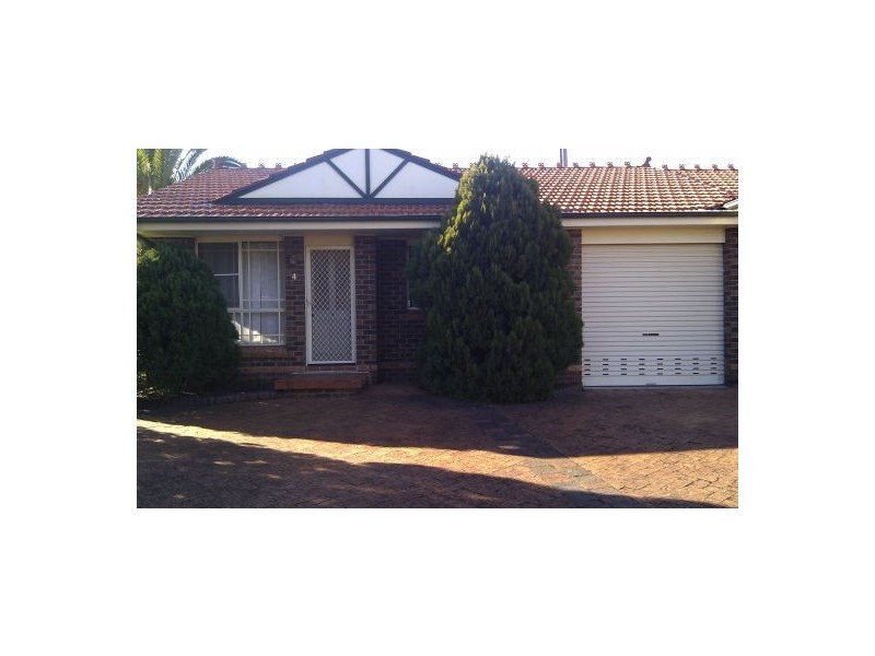 4/9 Lodges Road, Elderslie NSW 2570