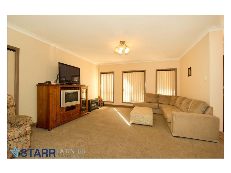 6 Birriwa Circuit, Mount Annan NSW 2567