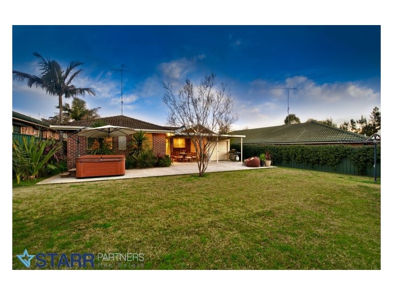 8 Moore Place, Currans Hill NSW 2567