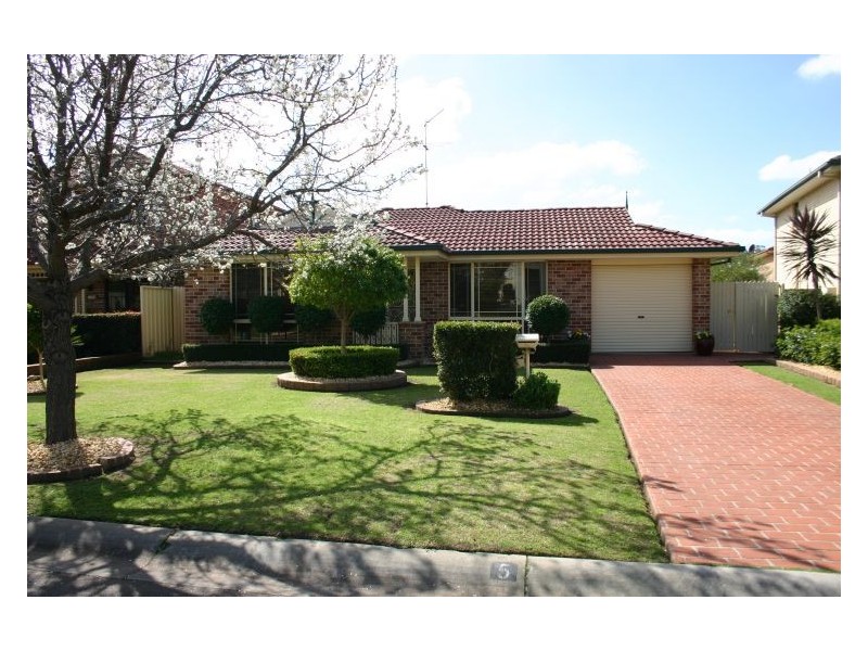 5 Hibernia Place, Harrington Park NSW 2567