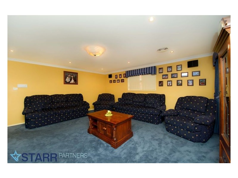 9 Durham Road, Douglas Park NSW 2569