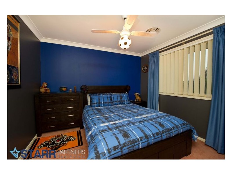 9 Durham Road, Douglas Park NSW 2569