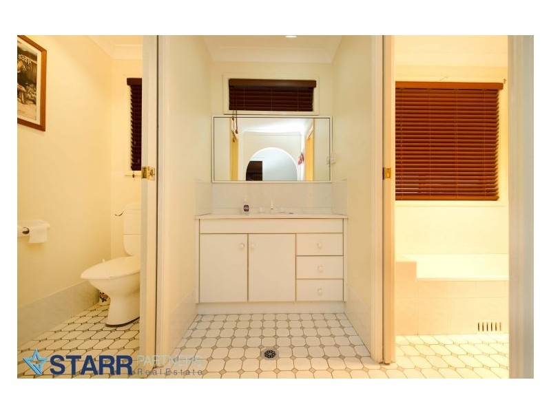 9 Durham Road, Douglas Park NSW 2569