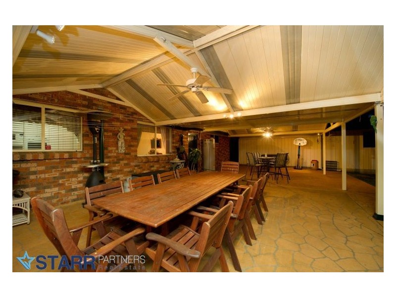 9 Durham Road, Douglas Park NSW 2569