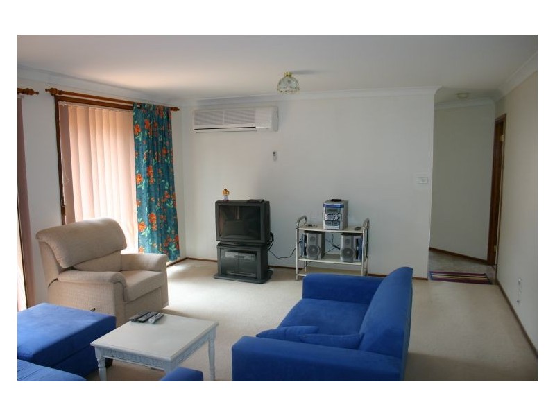 10 Francis Place, Currans Hill NSW 2567