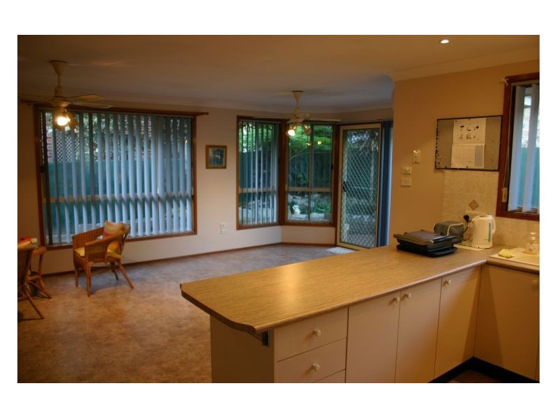 10 Francis Place, Currans Hill NSW 2567