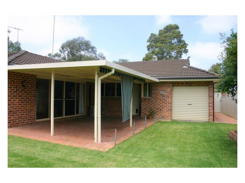 4 Wignell Place, Mount Annan NSW 2567