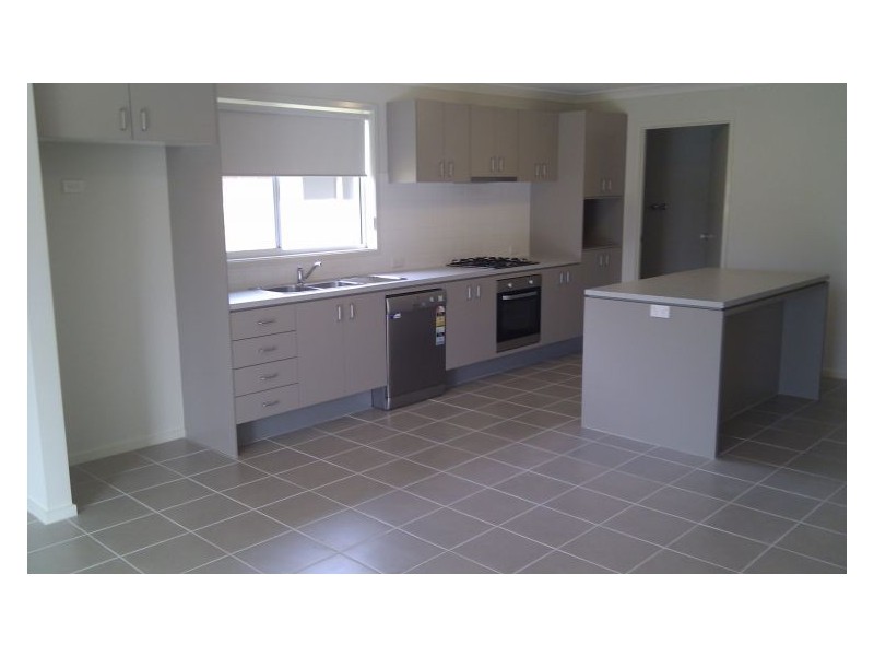 36 Greenfield Cres, Elderslie NSW 2570