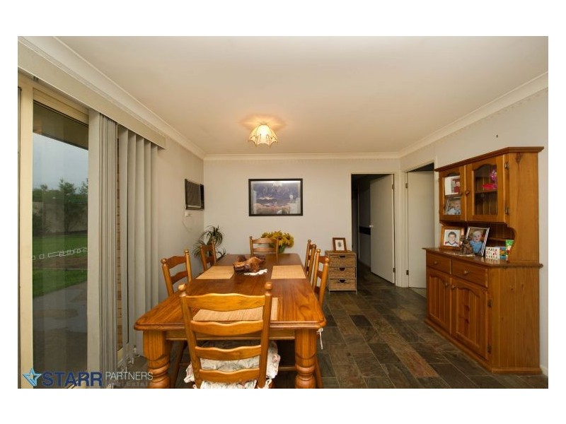 6 Munday Place, Currans Hill NSW 2567
