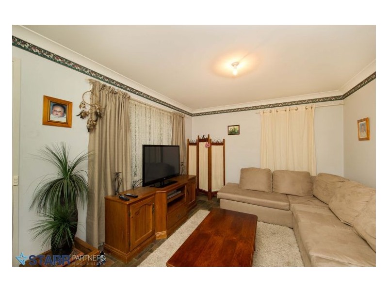 6 Munday Place, Currans Hill NSW 2567