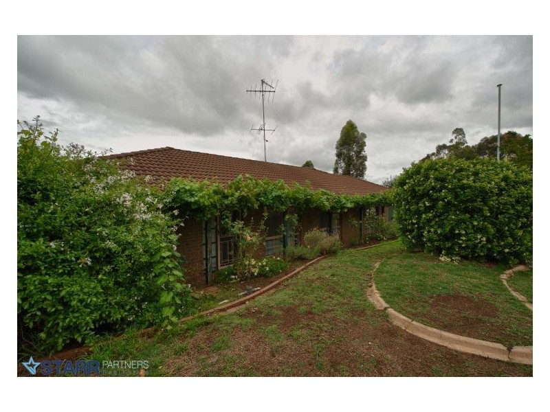 8 Tindal Way, Mount Annan NSW 2567