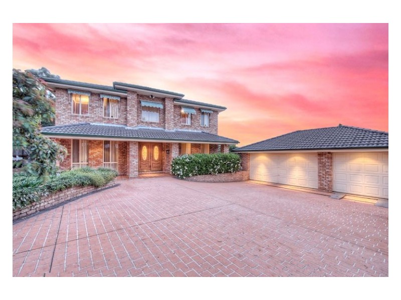 16 Buttercup Place, Mount Annan NSW 2567