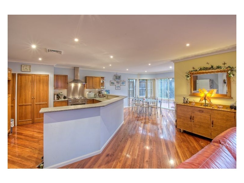 16 Buttercup Place, Mount Annan NSW 2567