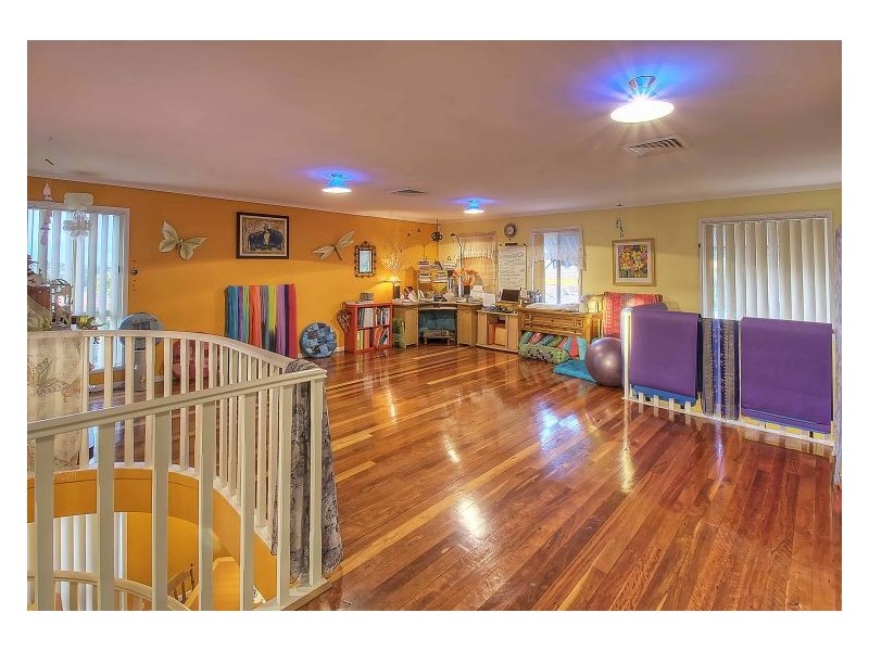 16 Buttercup Place, Mount Annan NSW 2567