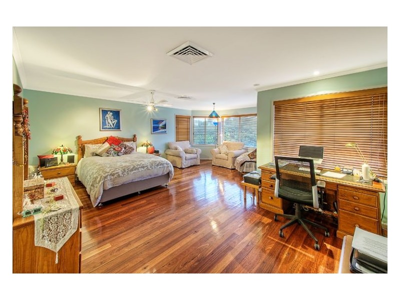 16 Buttercup Place, Mount Annan NSW 2567