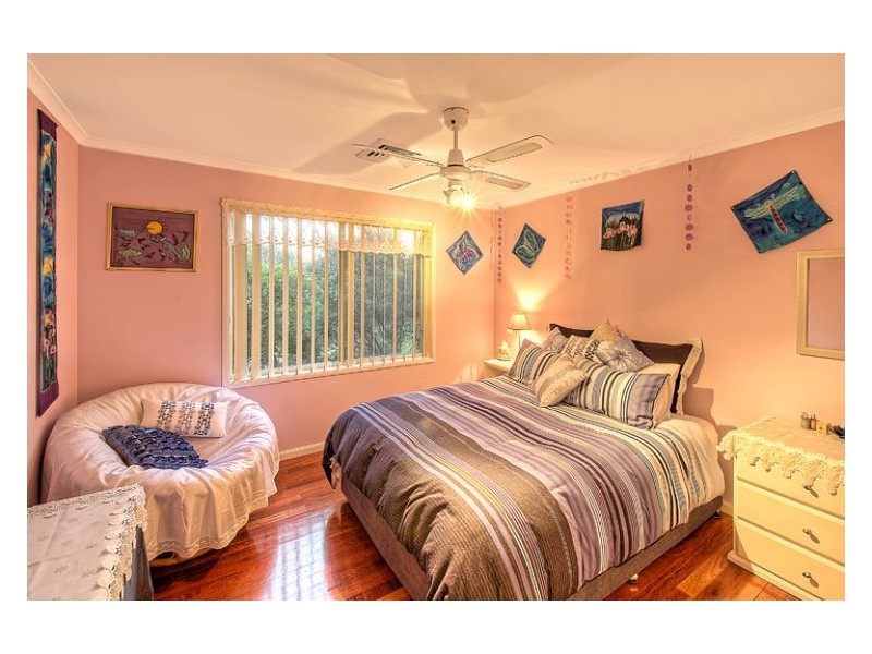 16 Buttercup Place, Mount Annan NSW 2567