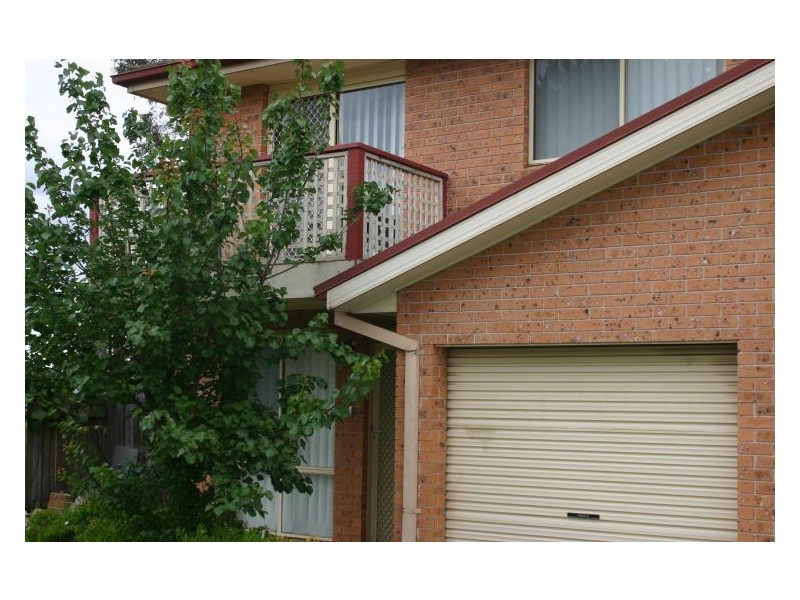 1/6  Cornelian Avenue, Eagle Vale NSW 2558