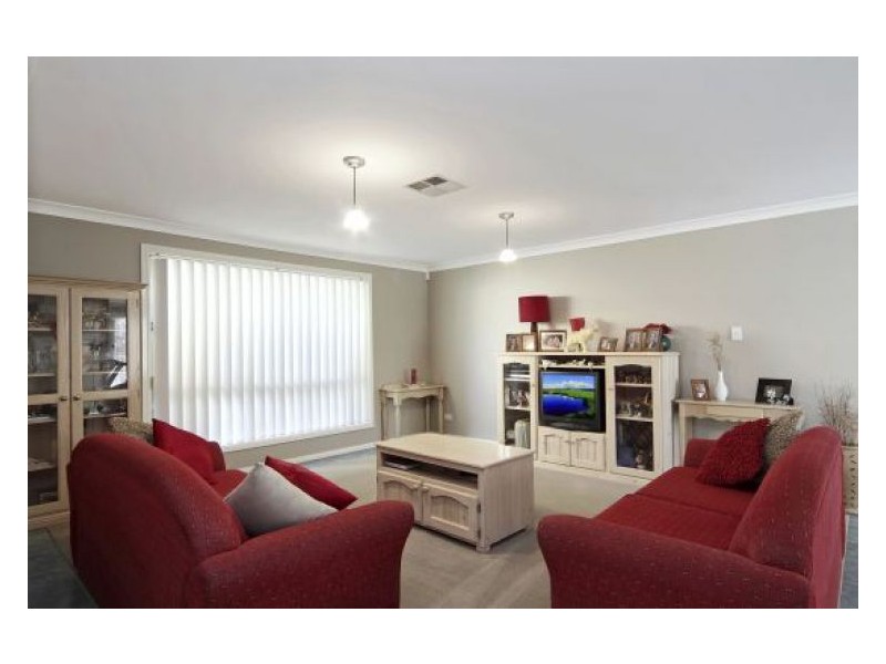 24 The Cascades, Mount Annan NSW 2567