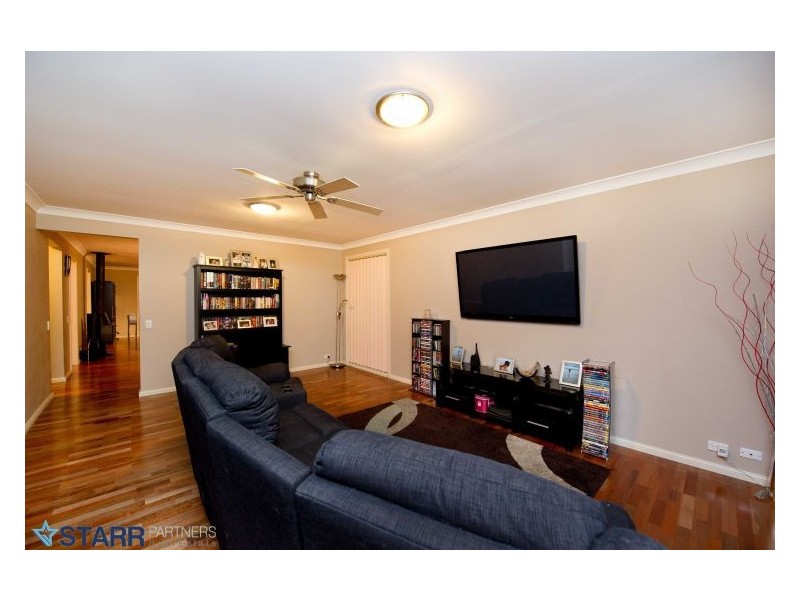 17 John Hunter Grove, Mount Annan NSW 2567