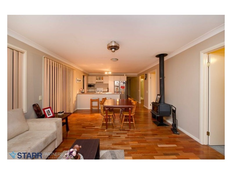 17 John Hunter Grove, Mount Annan NSW 2567