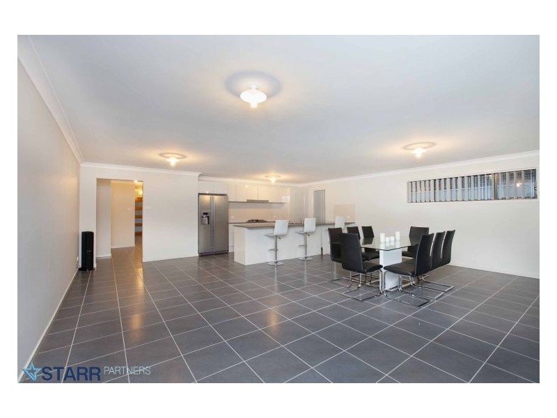 6 Fury Street, Oran Park NSW 2570