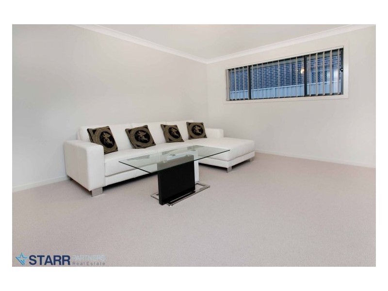6 Fury Street, Oran Park NSW 2570