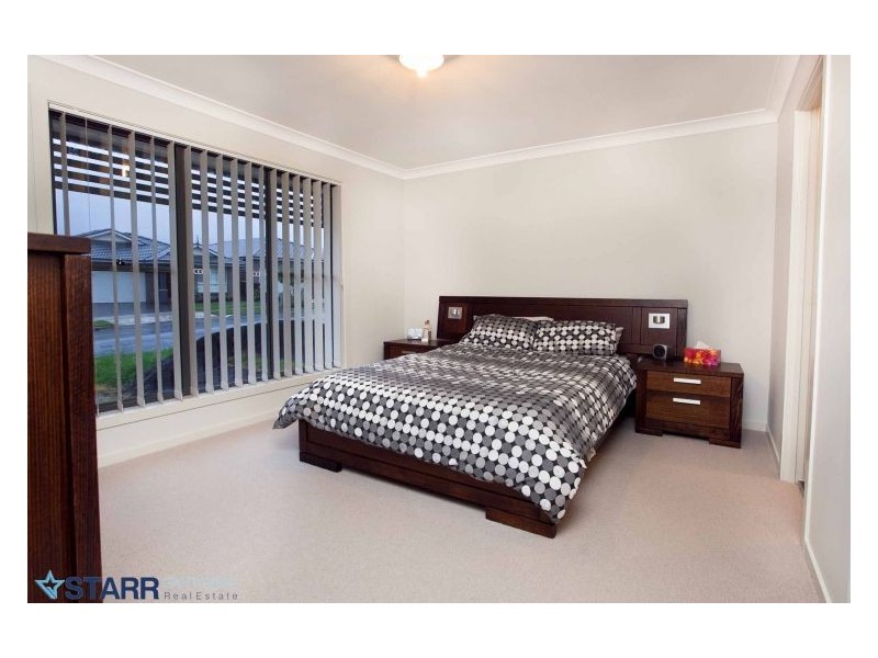 6 Fury Street, Oran Park NSW 2570