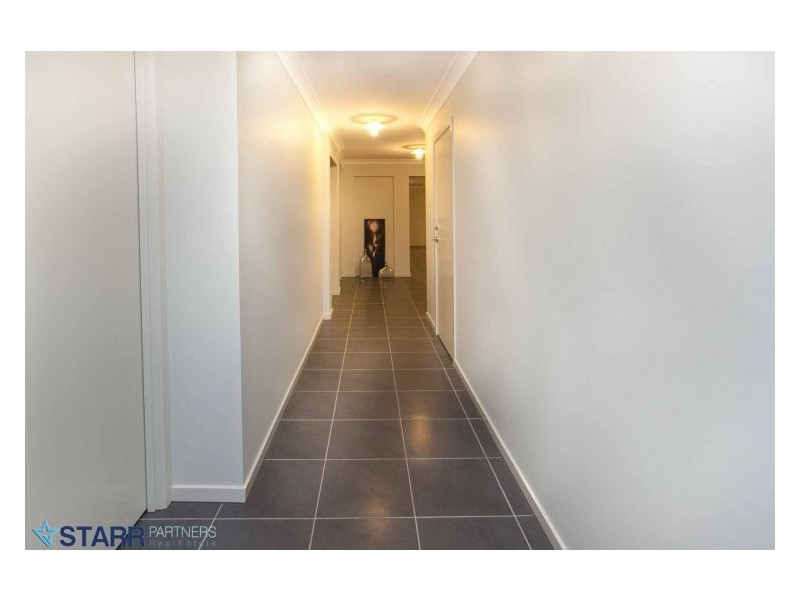 6 Fury Street, Oran Park NSW 2570