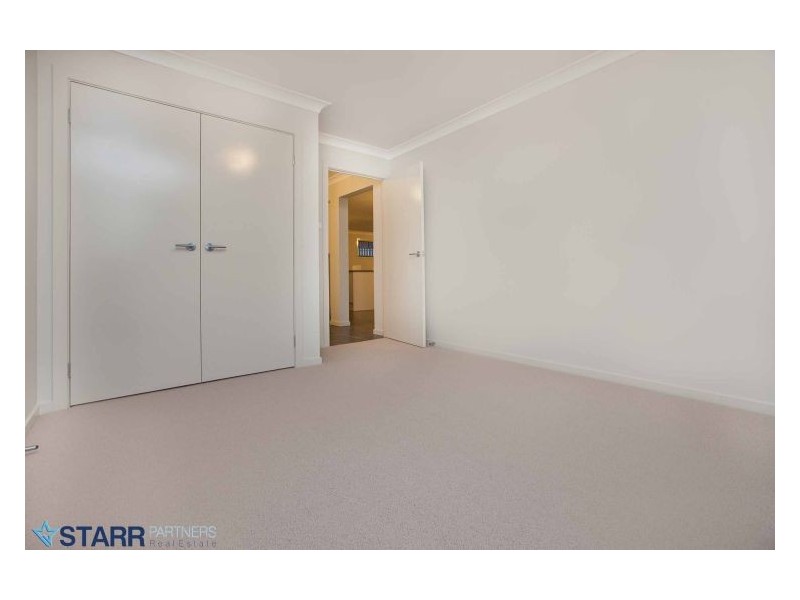 6 Fury Street, Oran Park NSW 2570