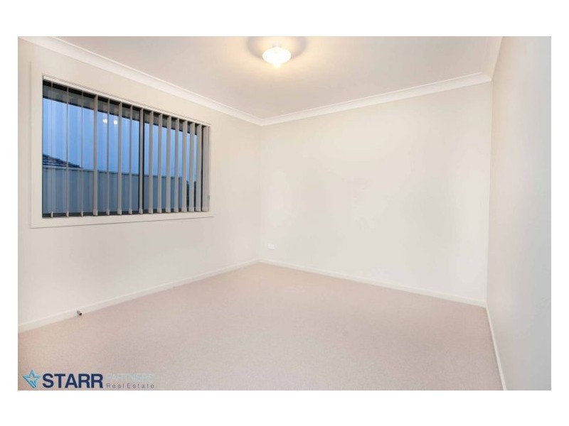 6 Fury Street, Oran Park NSW 2570