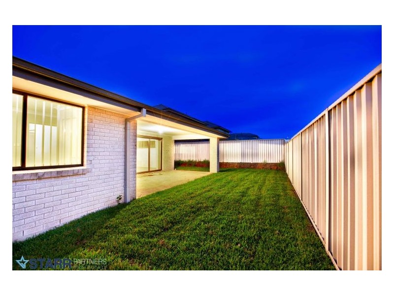 6 Fury Street, Oran Park NSW 2570
