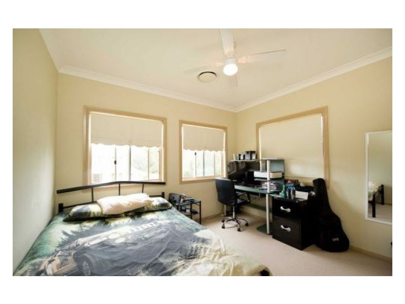 20 Lochview Crescent, Mount Annan NSW 2567