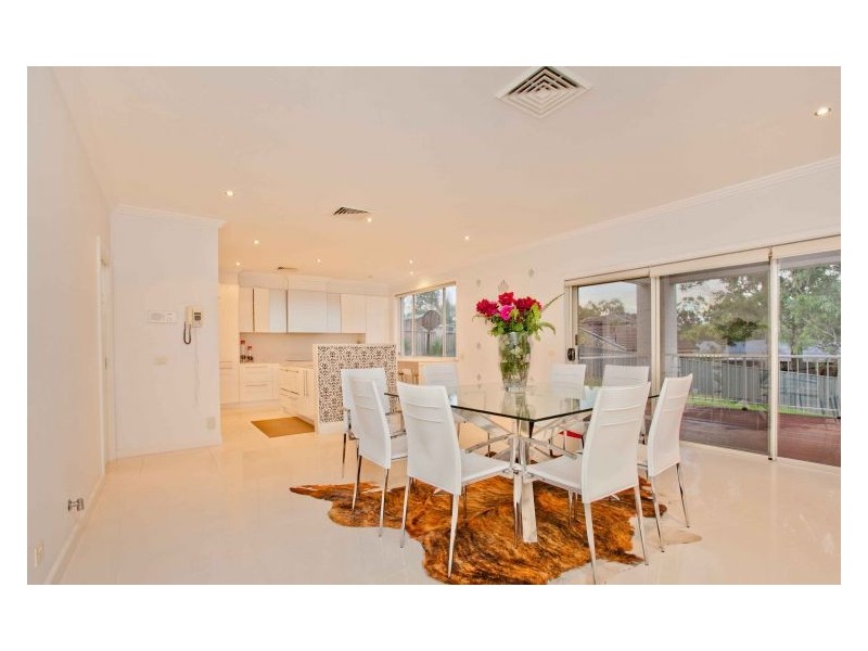 8 Hillier Close, Camden Park NSW 2570