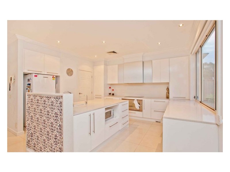 8 Hillier Close, Camden Park NSW 2570