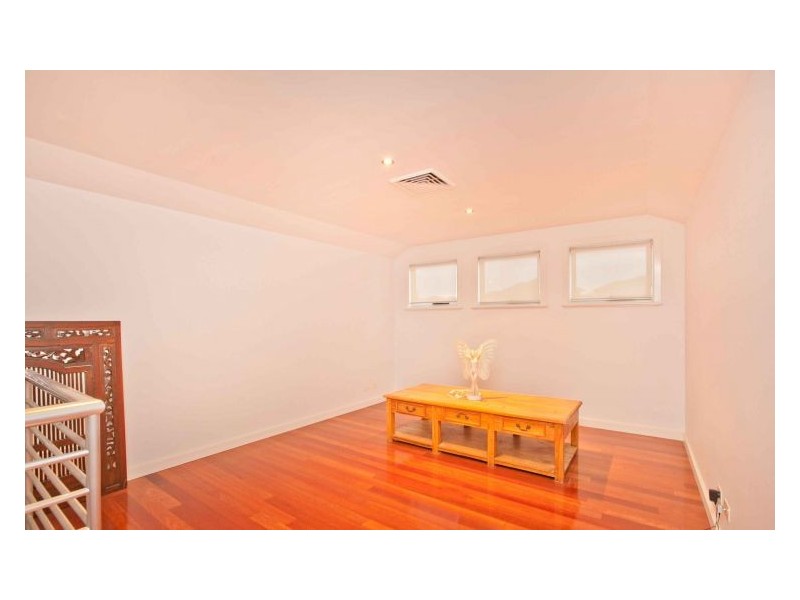 8 Hillier Close, Camden Park NSW 2570